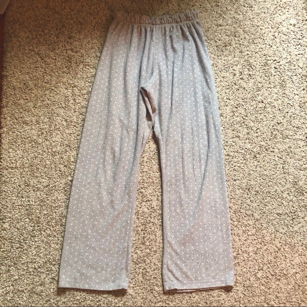 Grey & White Polka Dot Heart Winter Pajama Set - Picture 8 of 10